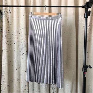 Silver pleated midi skirt.